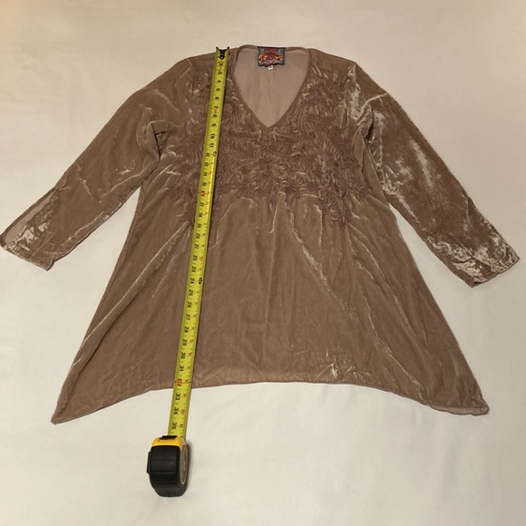 Johnny Was crushed velvet blouse. - Picture 9 of 11